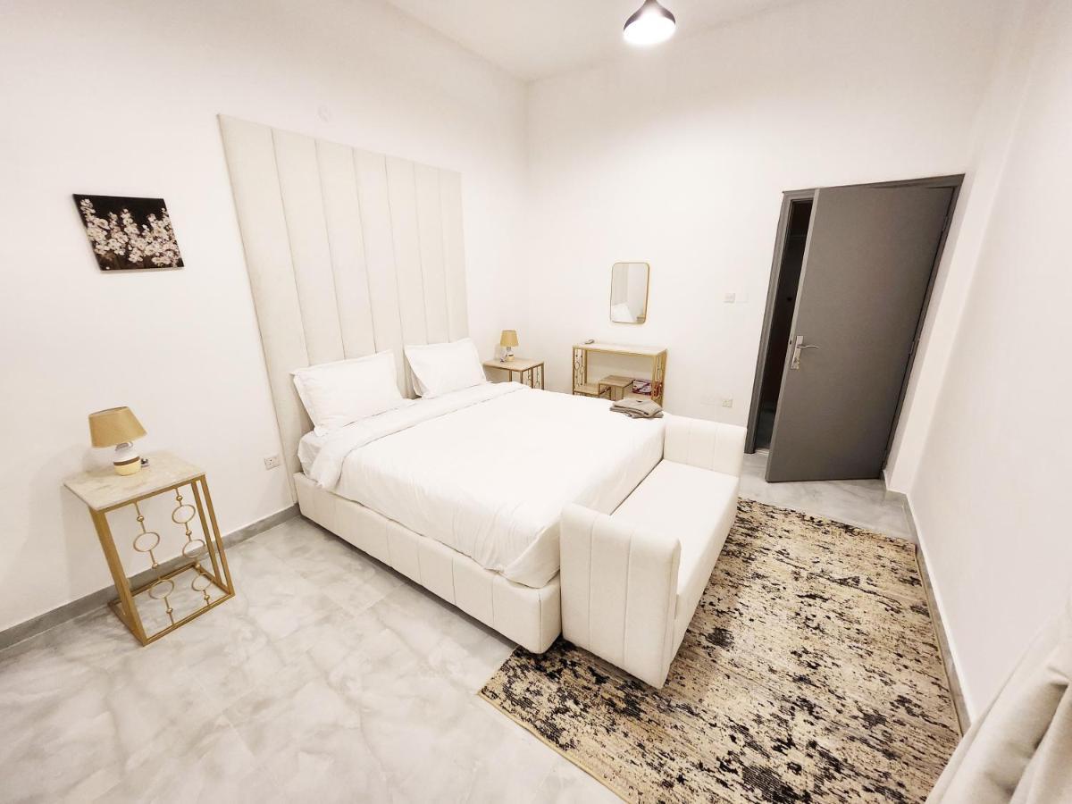 Moods Holiday Homes アル・アイン エクステリア 写真
